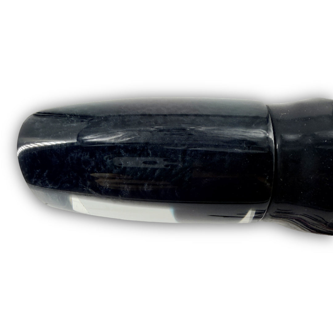Alii Kai Lures 14” Plunger Black & Chrome Skirted  12 oz – Pre-owned